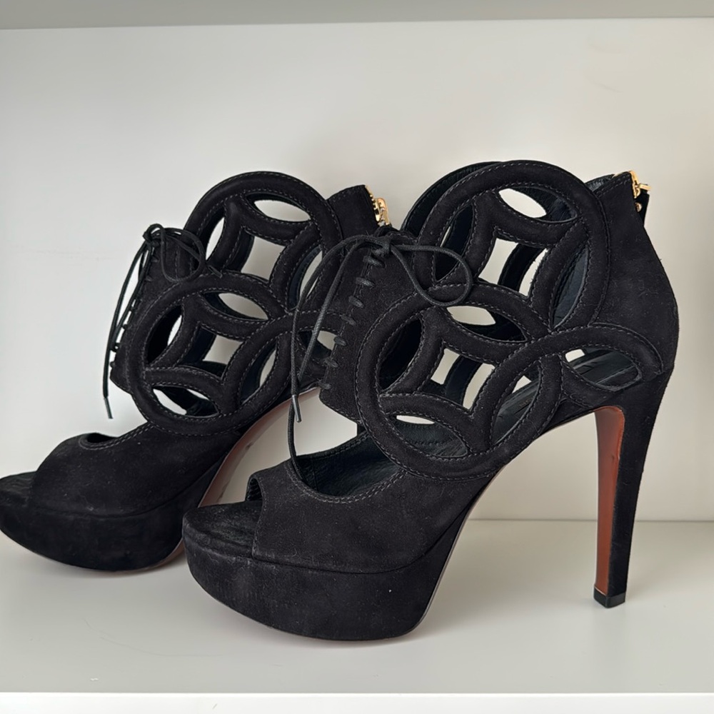 Louis Vuitton platform heels size 38 1/2